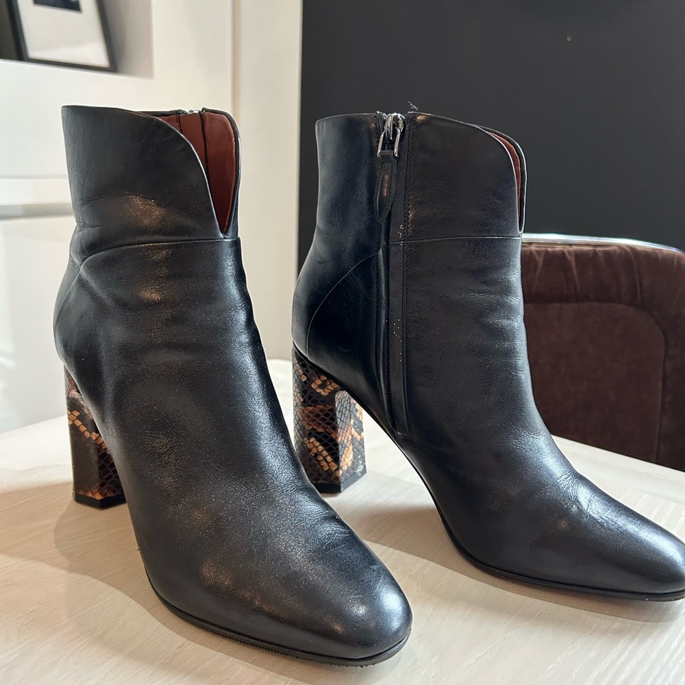 Sigerson Morrison Black Ankle Boots with Snakeskin Heel, size EUR 38/ US 8.